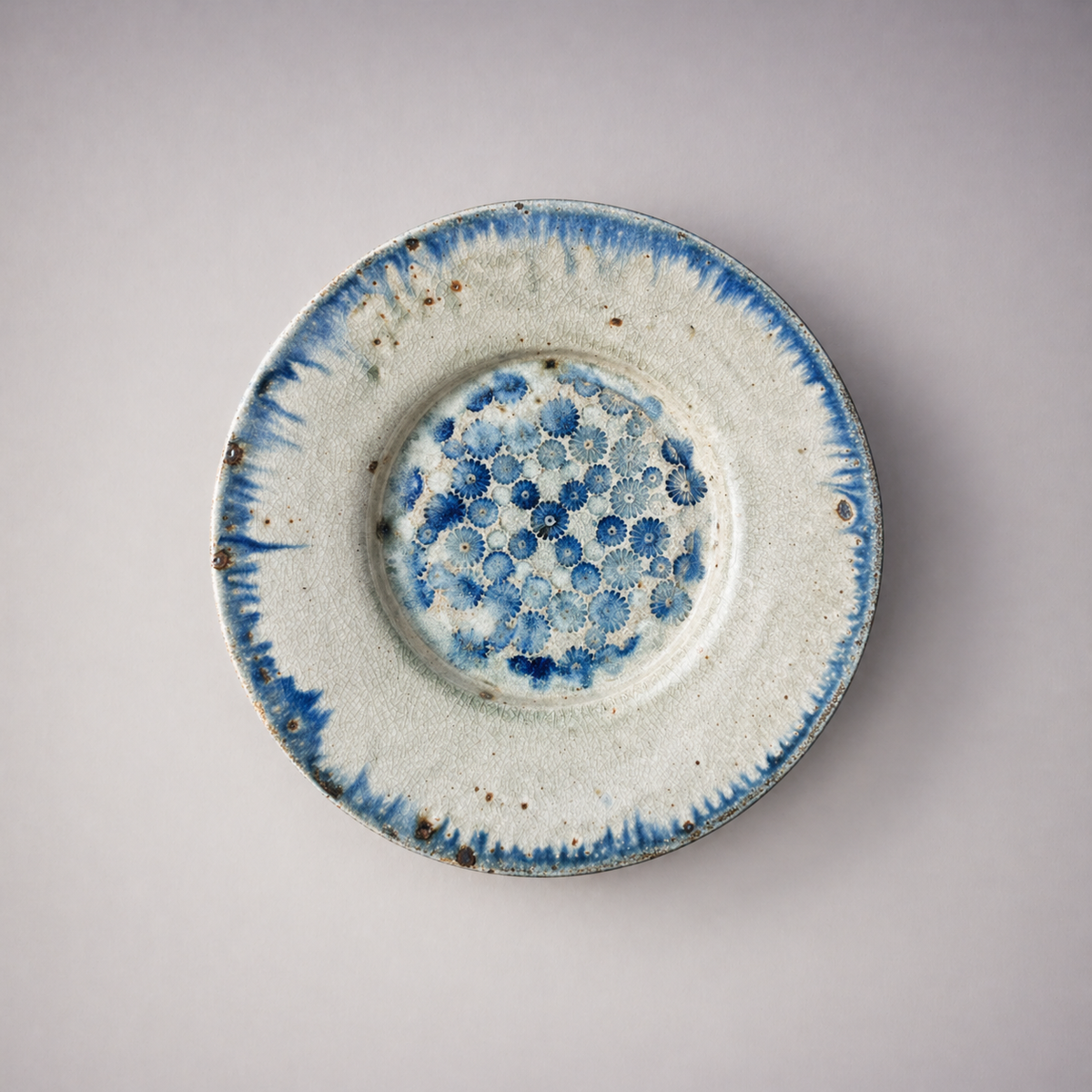 Mizu deep saucer with blue splash rim